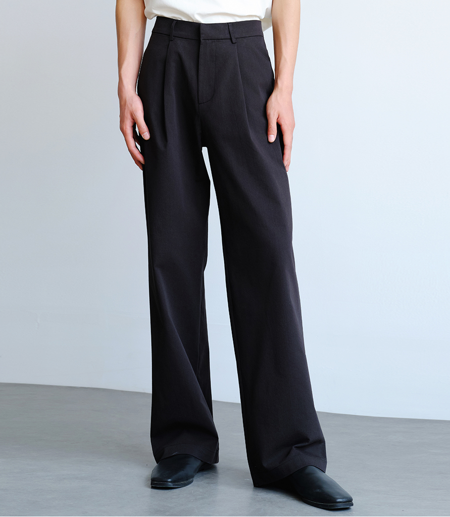 Men's casual cotton and linen pleated trousers Men's casual cotton and linen pleated trousers