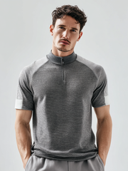 Casual, breathable and lightweight knitted T-shirt
