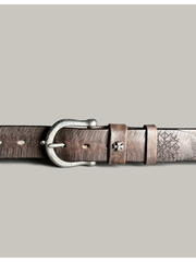 Leather belt with tanned leather and steel texture