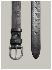 Leather belt with tanned leather and steel texture