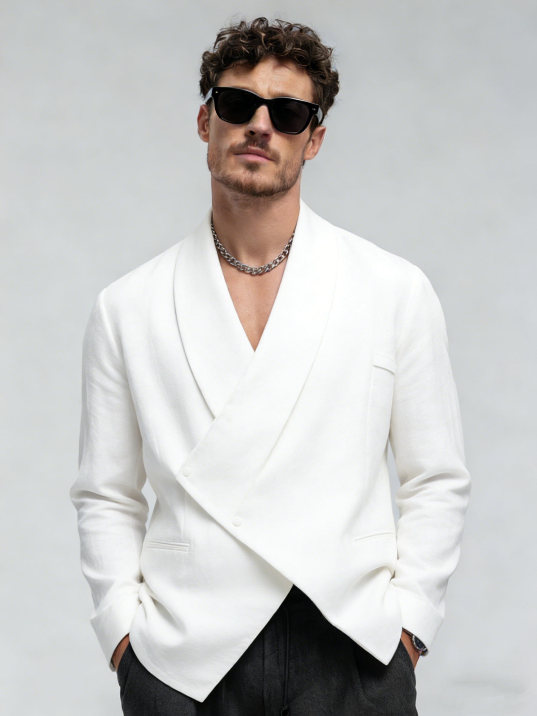 Fashionable overlapping coat