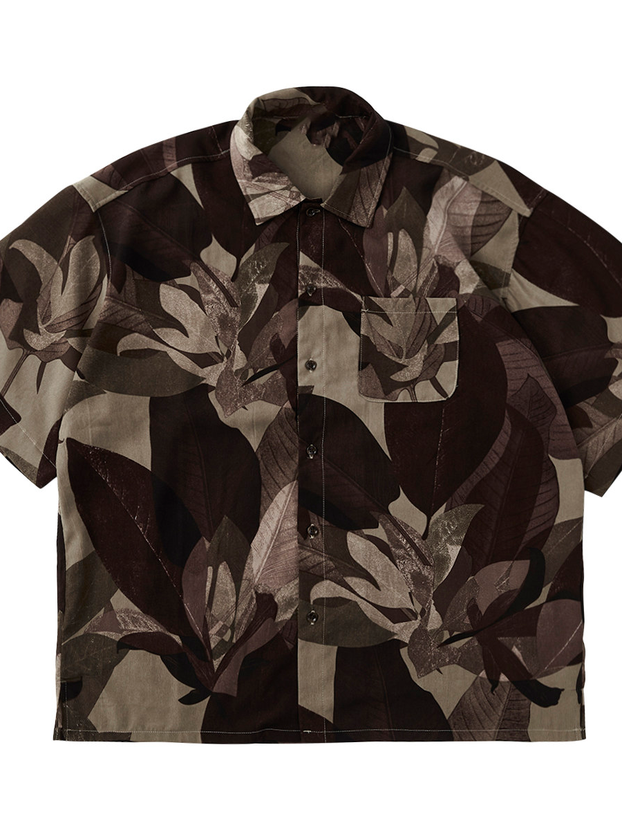 Collared linen short-sleeved shirt