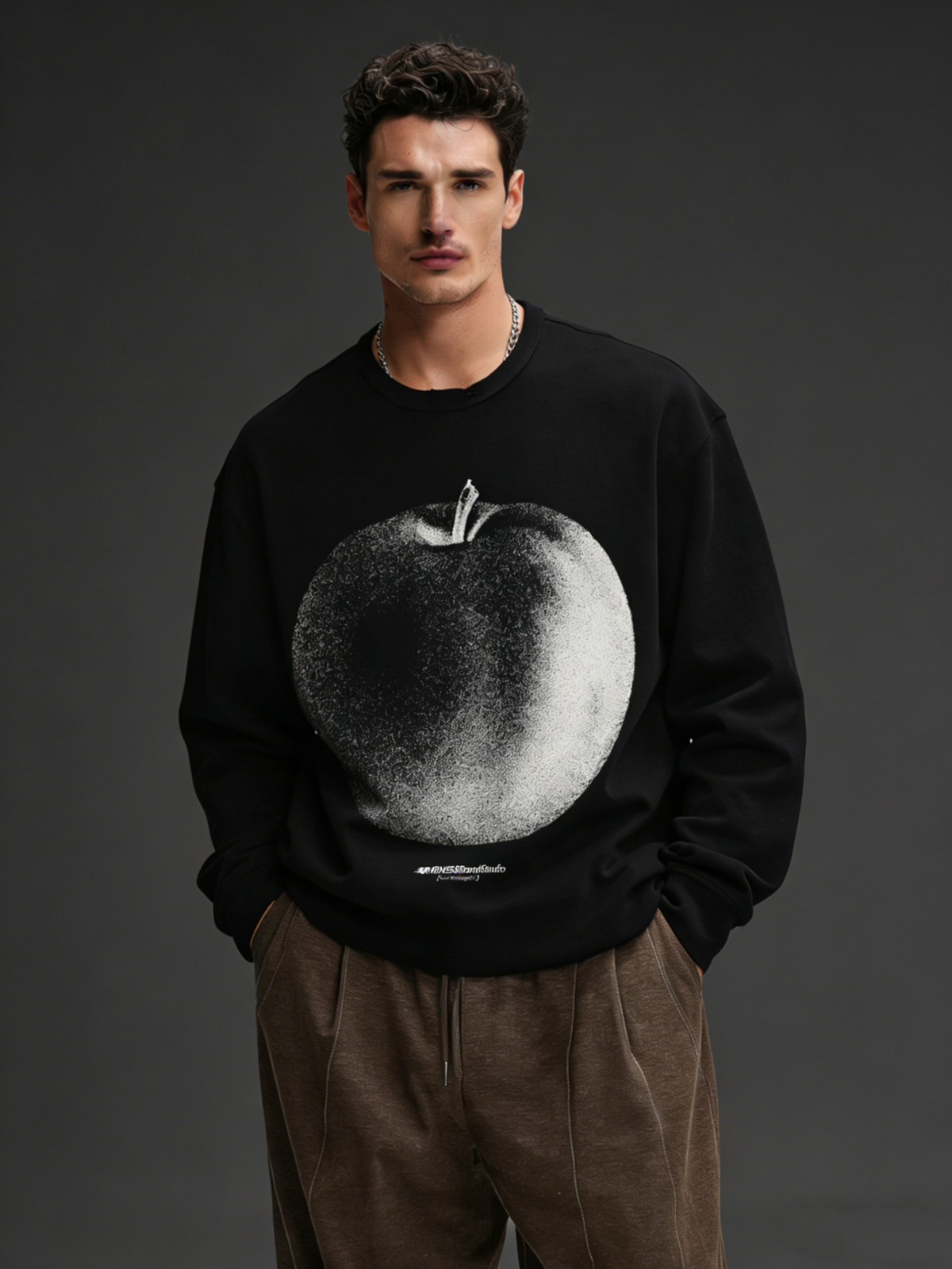 Apple Print Long-Sleeved Top