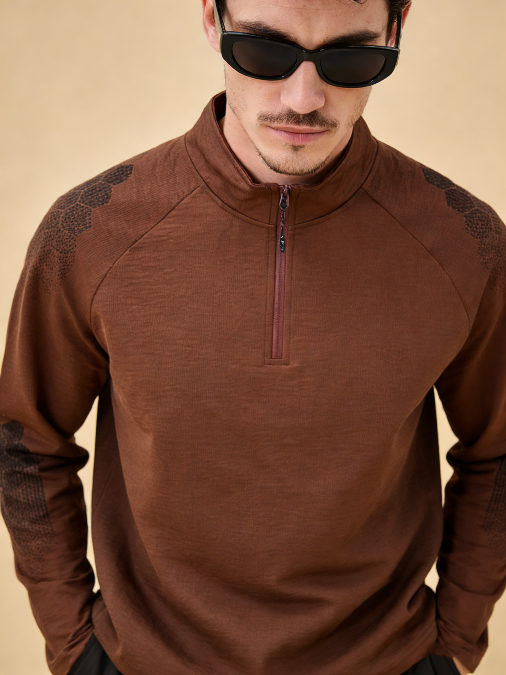 Strato di base in pile ad asciugatura rapida con collo alto e cerniera