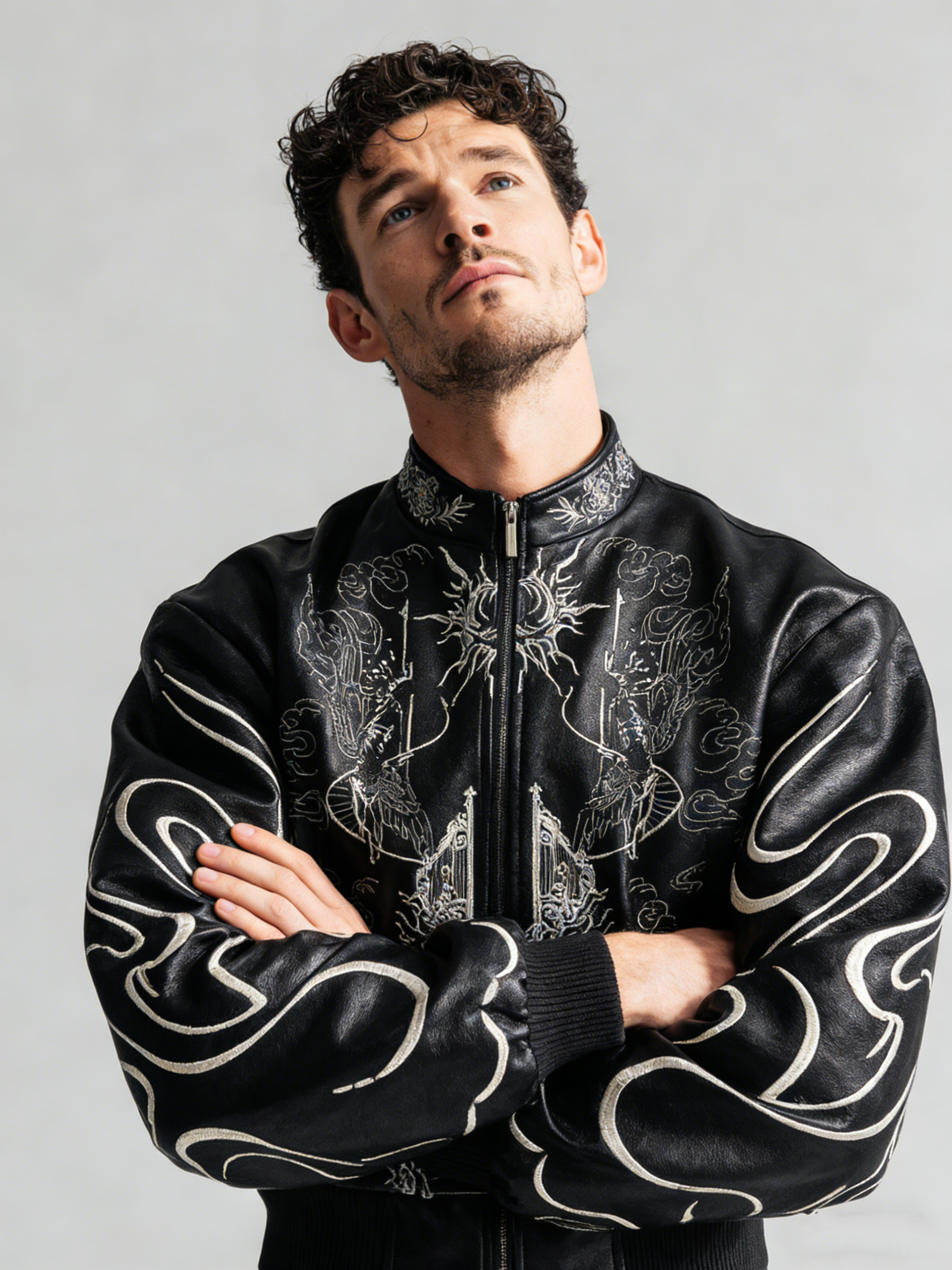 Short-sleeved embroidered leather stand-up collar coat