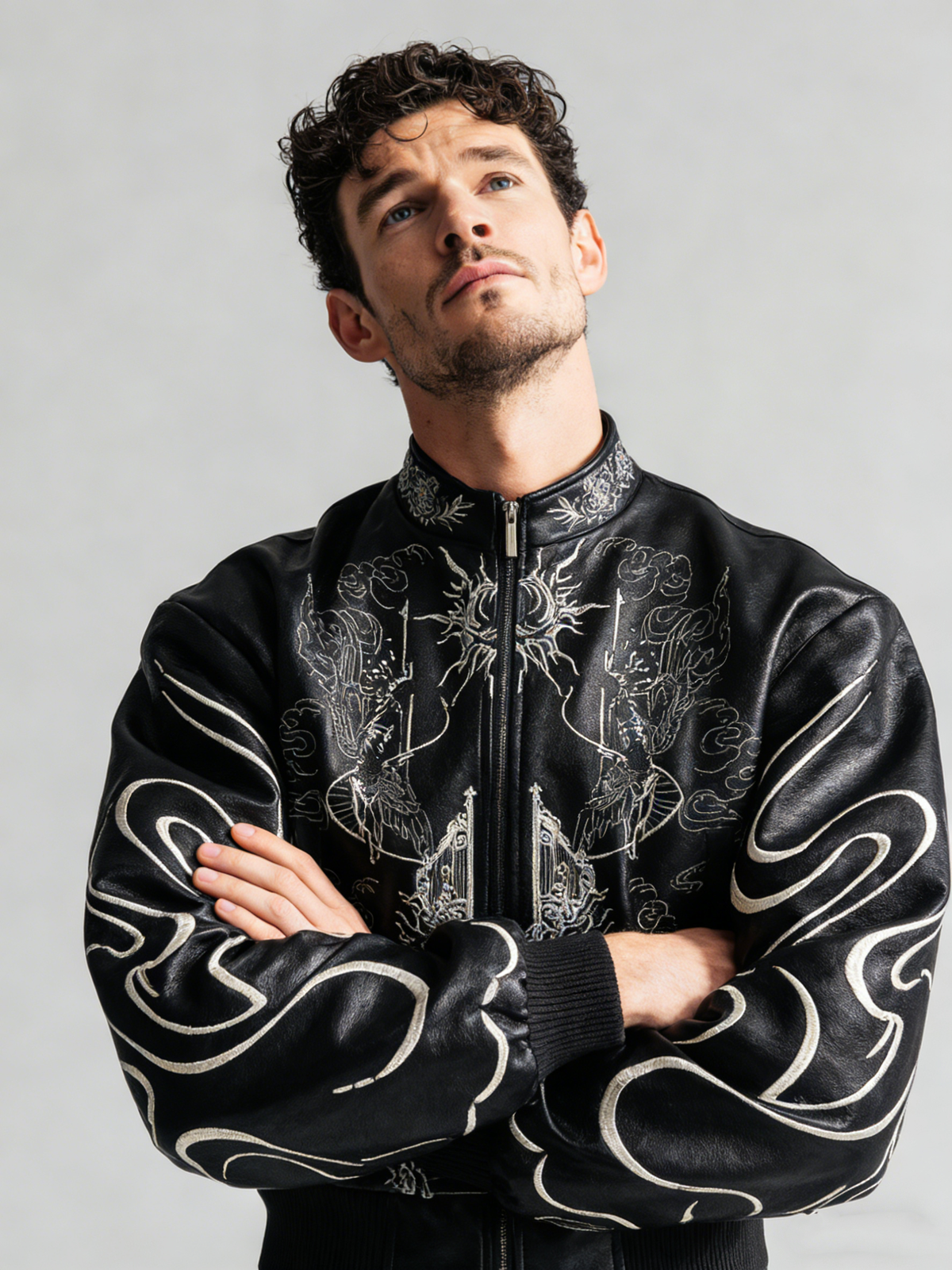 Short-sleeved embroidered leather stand-up collar coat